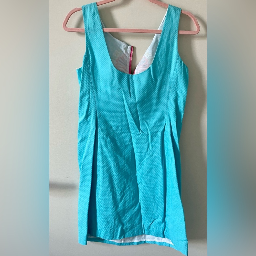 Lilly Pulitzer Dress, looks new!!! Front zip and scoop back. - Picture 3 of 4